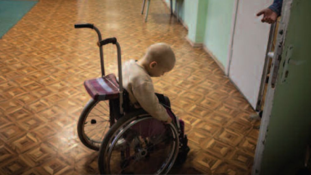 Human Rights Watch d&eacute;nonce les violences dont sont victimes les enfants handicap&eacute;s dans les orphelinats russes