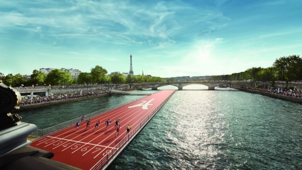La piste d&#039;athl&eacute;tisme flottante sur la Seine