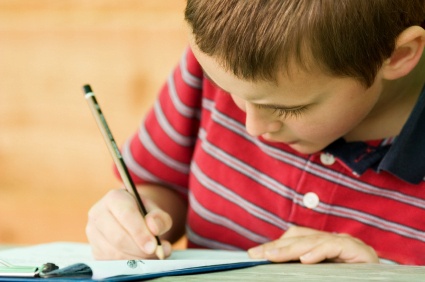 Tom, autiste de 10 ans, a écrit une lettre à Vincent Peillon pour lui confier son mal d'école.
